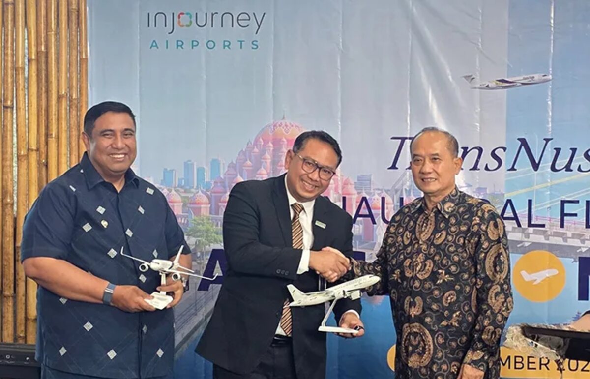 Penerbangan perdana TransNusa rute Manado–Makassar (kredit: observerid.com)